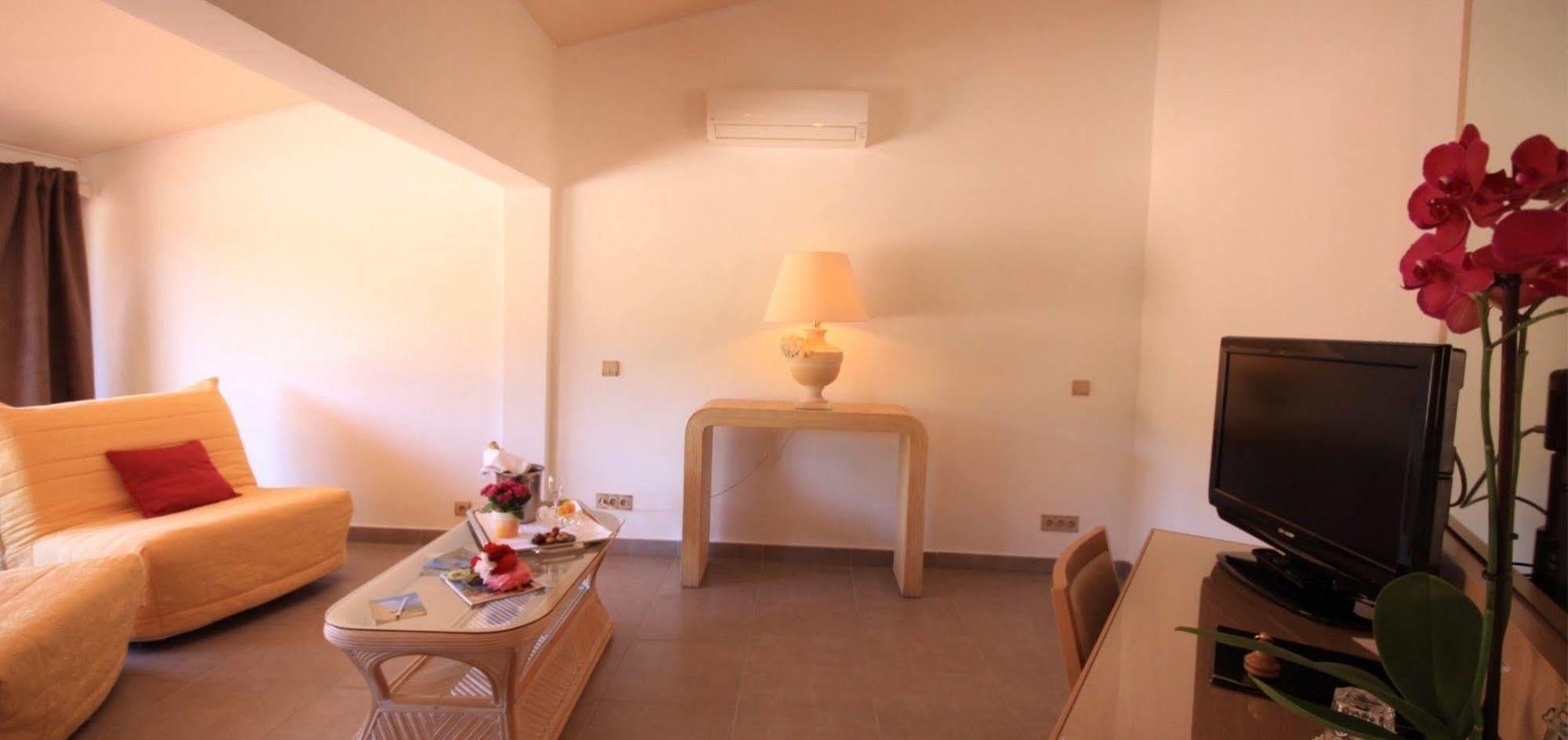 Hotel Domaine De L'oriu